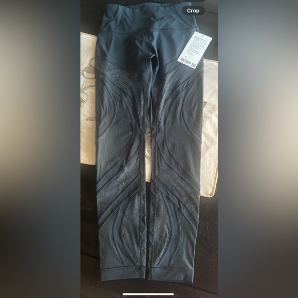 Lululemon Wunder Under 25’’ Lace Leggings Size 6 - Picture 1 of 3